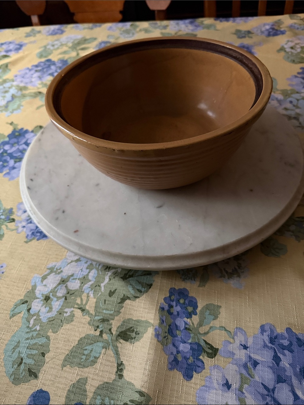 Vintage Stoneware Mixing Bowl in Mustard Yellow with Brown Rim